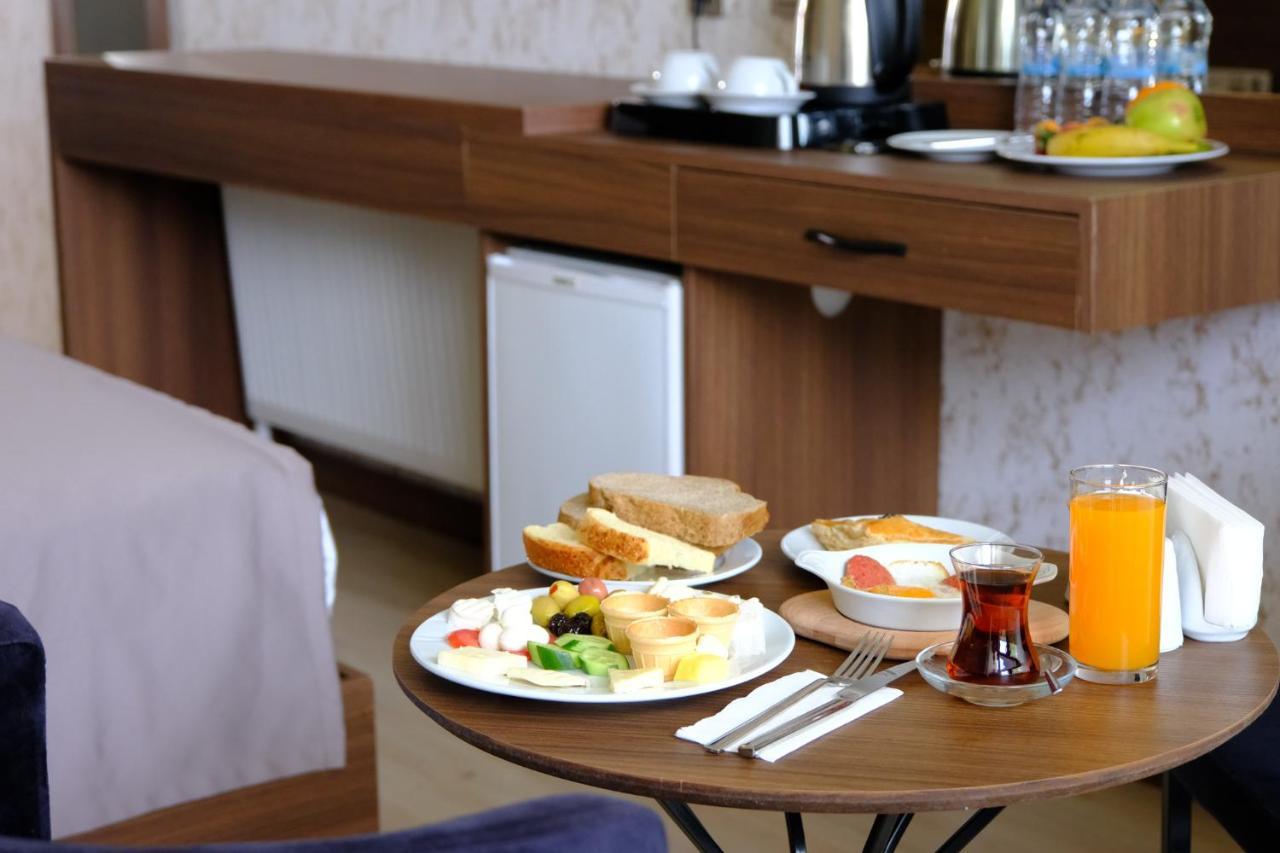 Grand Salizze Hotel Kestel  Buitenkant foto